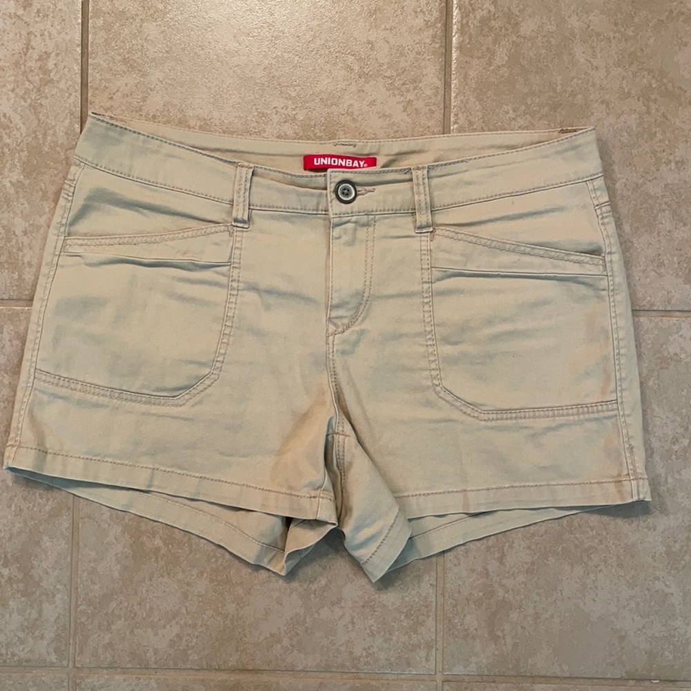 Unionbay Khaki Shorts